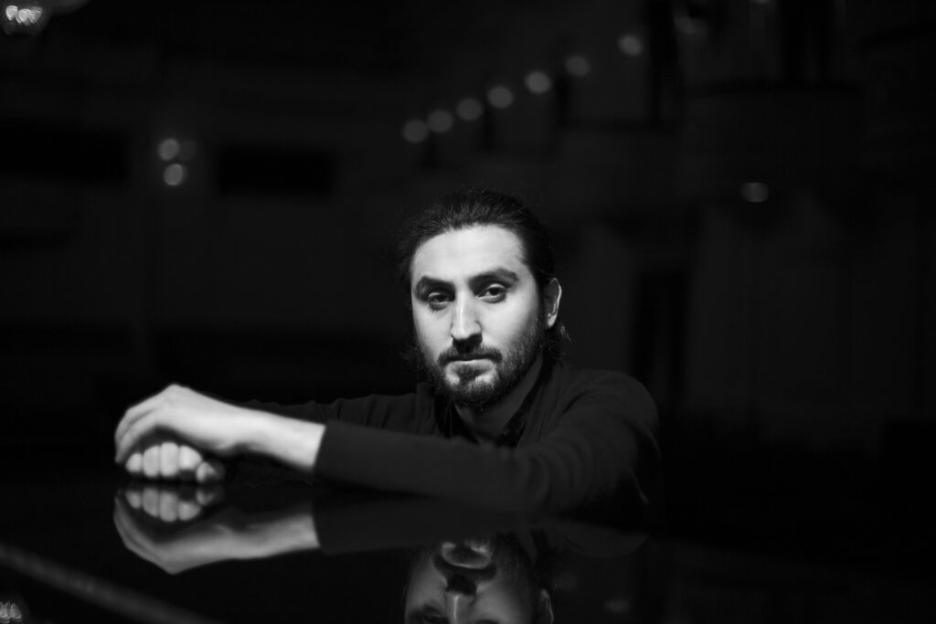 Isfar Sarabski Trio